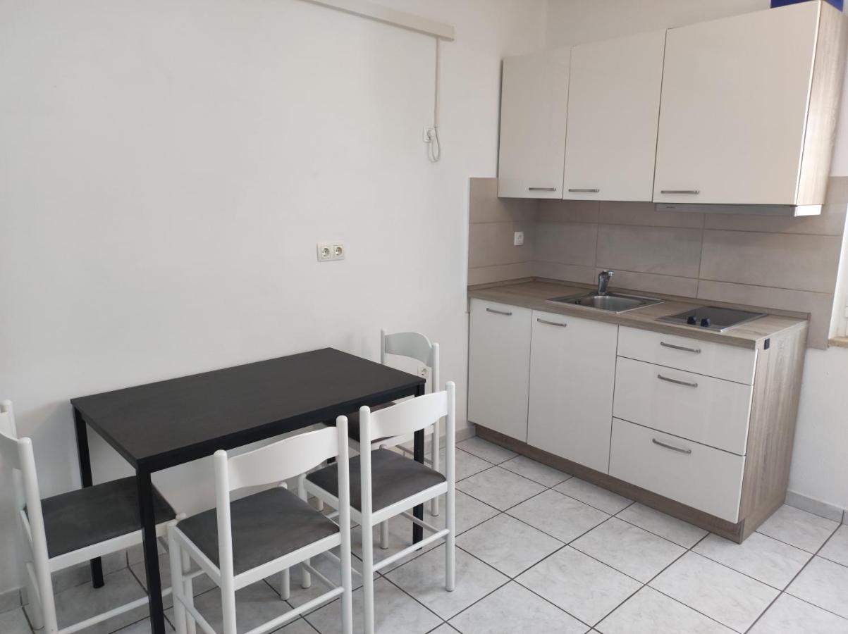 Apartments Kampor Damira ラブ エクステリア 写真