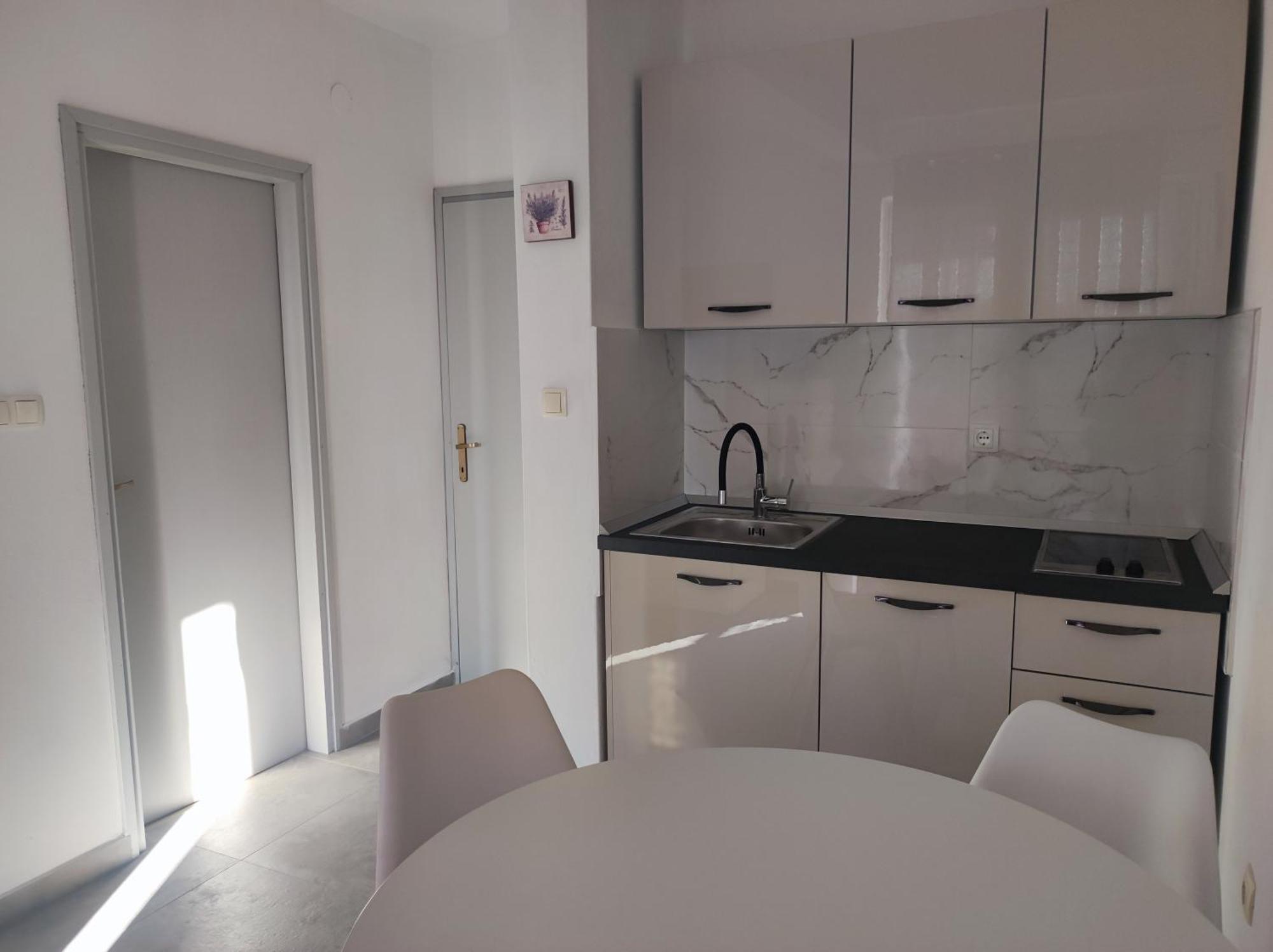 Apartments Kampor Damira ラブ 部屋 写真