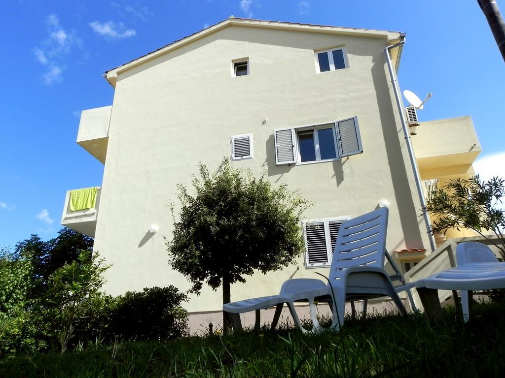 Apartments Kampor Damira ラブ エクステリア 写真